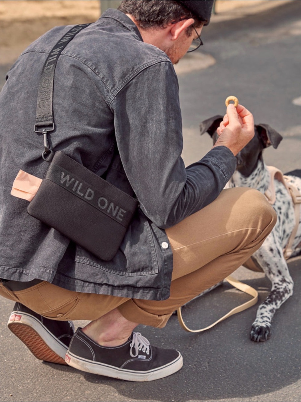 Wild One Treat Pouch Crossbody Fanny Pack Dog Training Bag Black Recycled